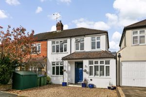 Balmoral Crescent, West Molesey- click for photo gallery